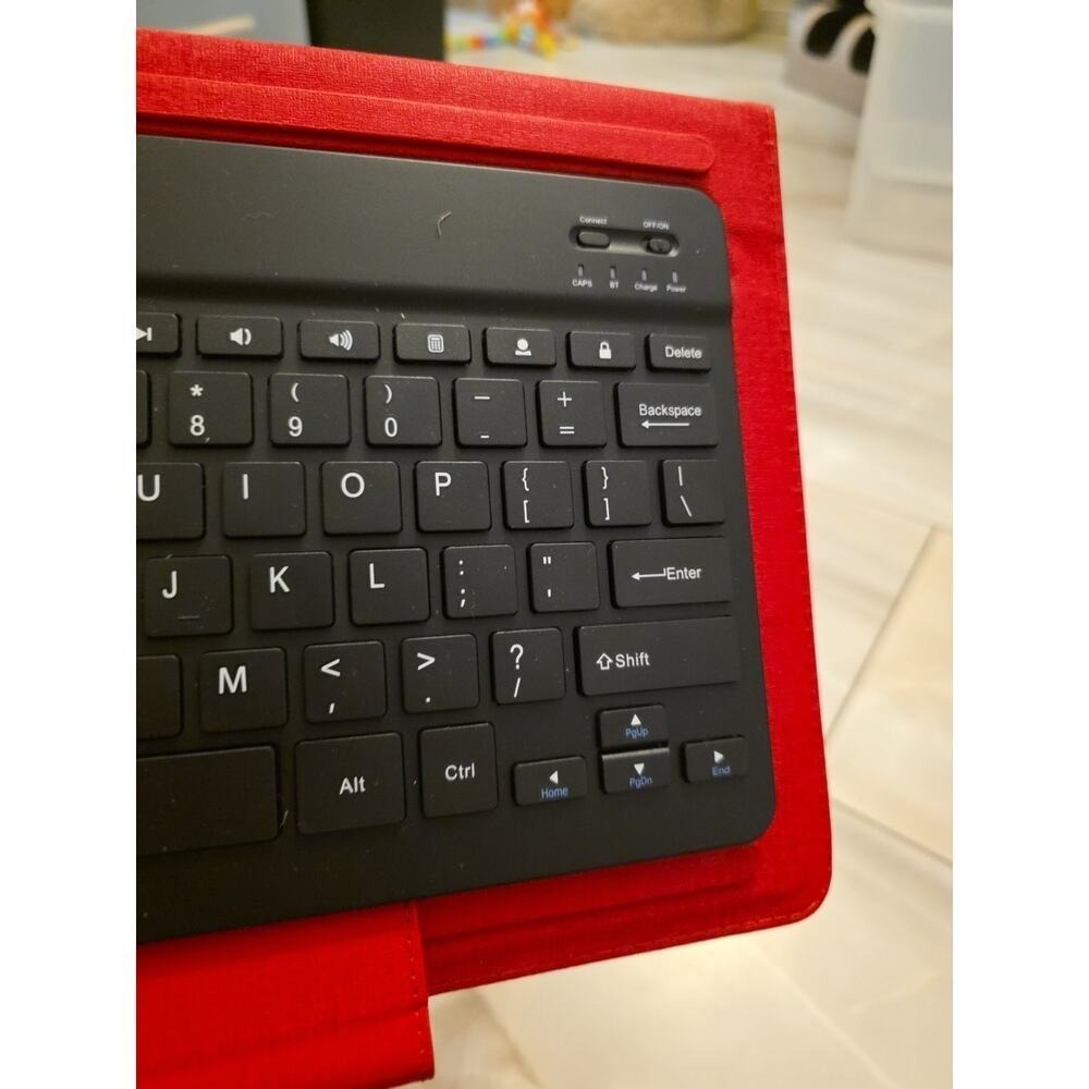 Bluetooth Tablet Keyboard Folio Case Red Model KBT13 Wireless QWERTY Slim F1 - Picture 9 of 16